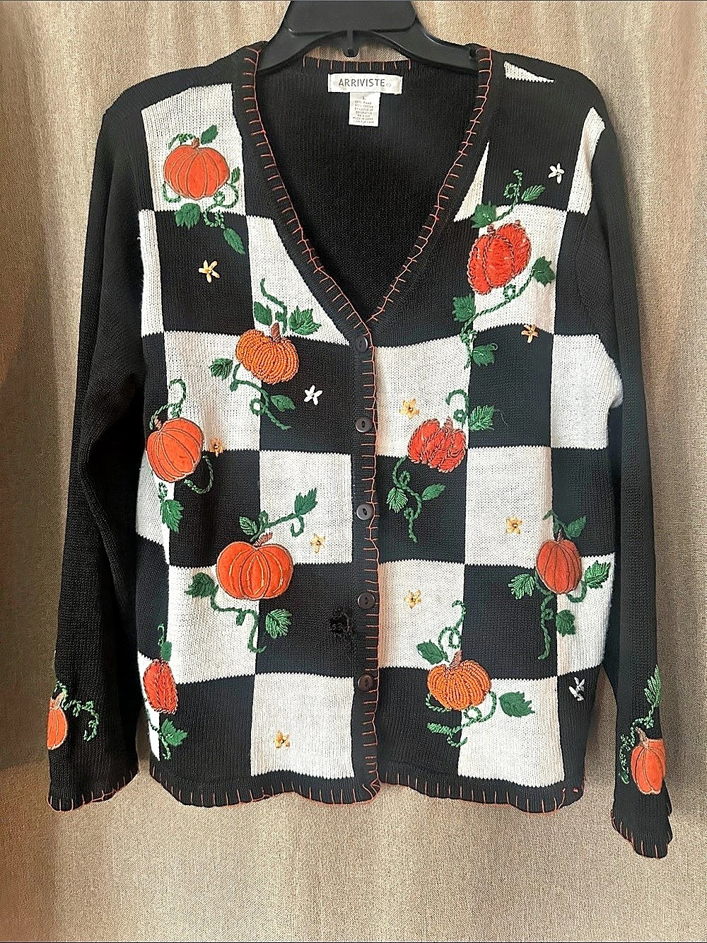 Arriviste knit & embroidered Pumpkin Cardigan ***needs minor TLC ***